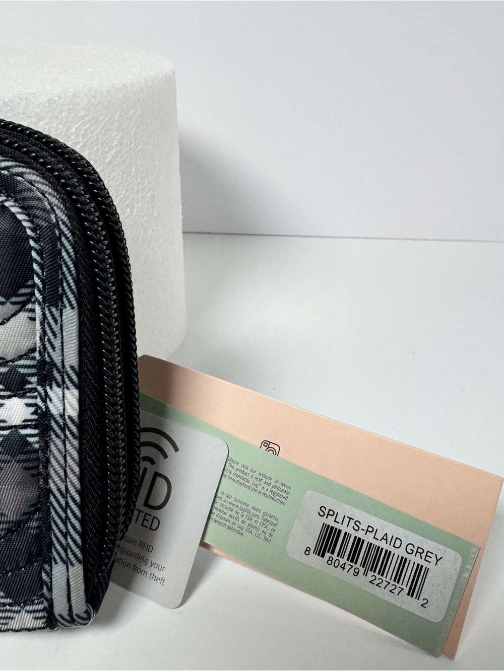 Lug Splits Compact Zip-around Wallet RFID Plaid Grey Quilted Design (NWT) - Picture 3 of 9
